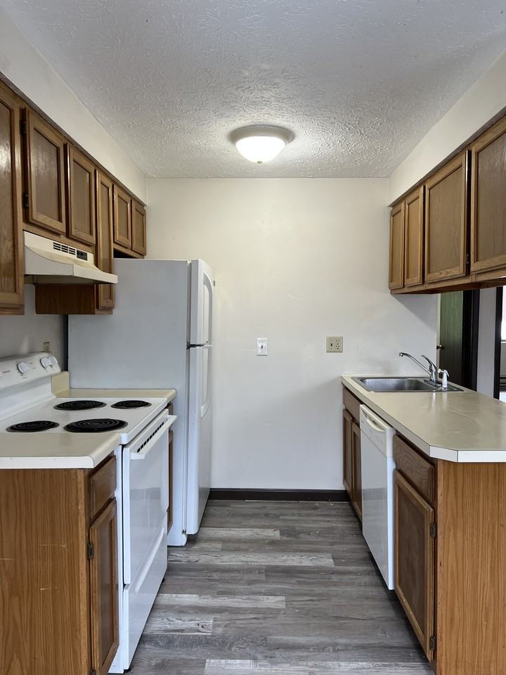 Loder Apartments - Photo 7 of 12