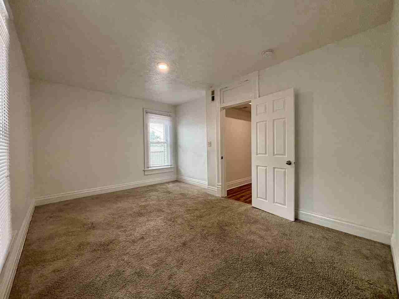 2415 E Street - Photo 5 of 15