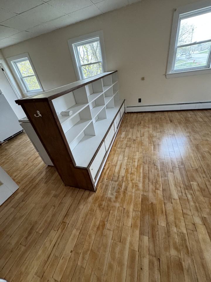 58 Main Street - Photo 4 of 6