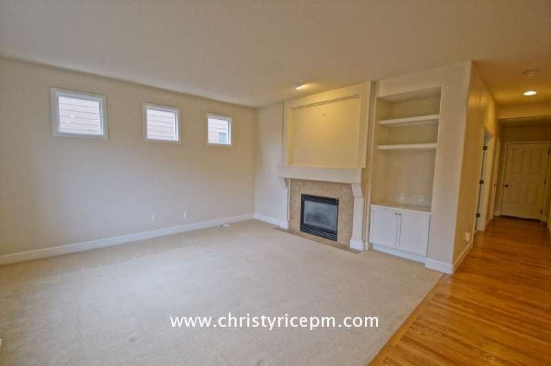308 239th Way Se - Photo 4 of 26