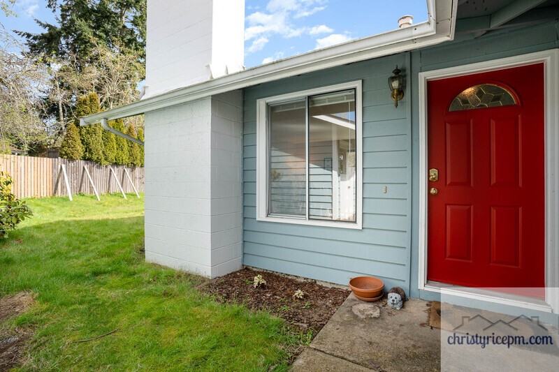 2107 Se 21st Ct - Photo 4 of 29