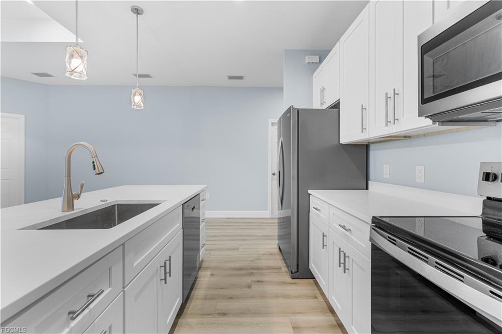 704 Broadway Avenue - Photo 7 of 20
