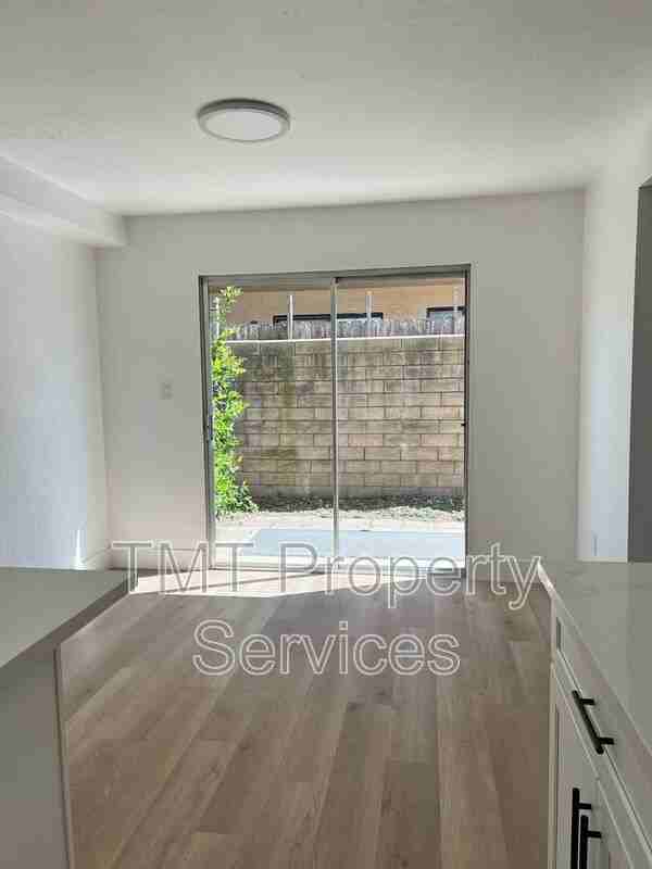 610 E Newlove Dr #I - Photo 6 of 16