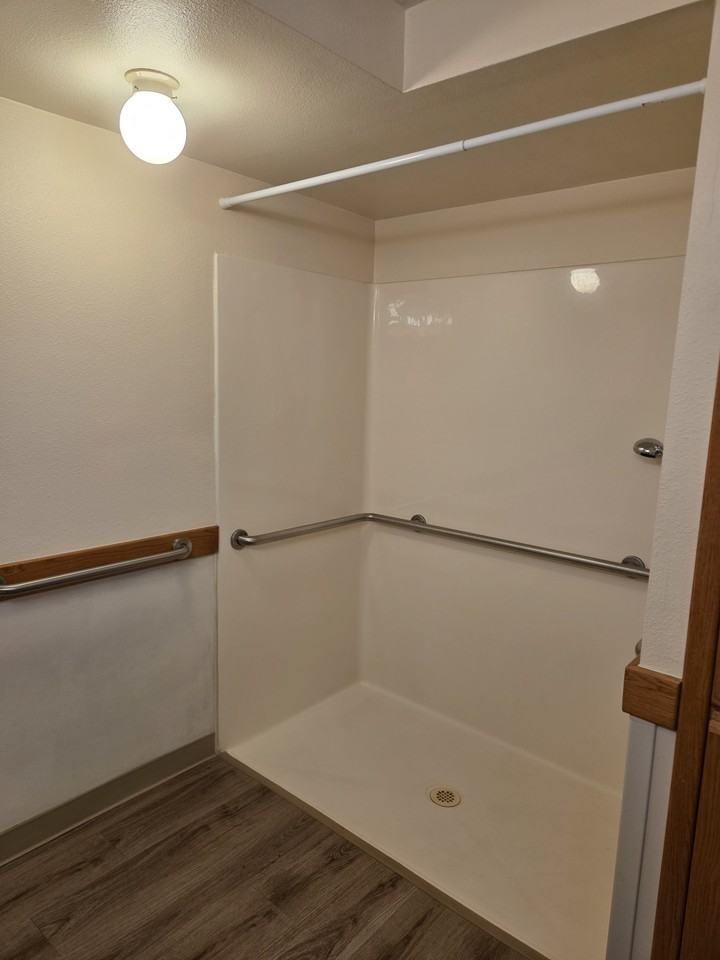 3504-3510 NE 54th Street - Photo 5 of 10