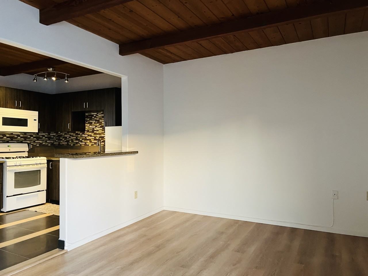 349 Playa Del Sur Street - Photo 3 of 37