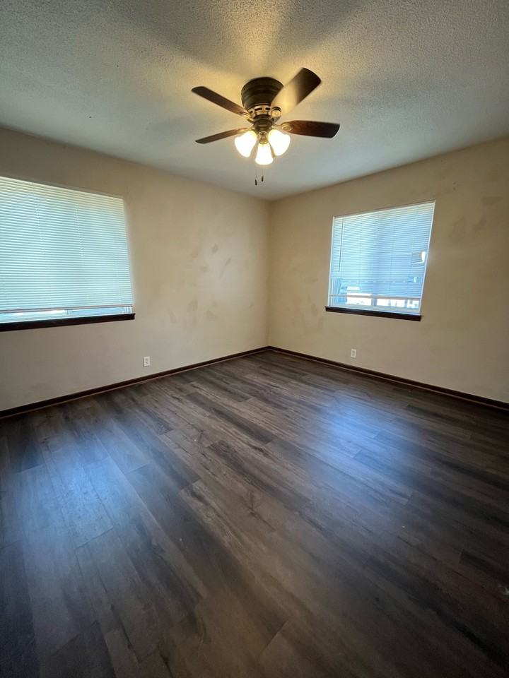 625 5th Avenue - Photo 4 of 4