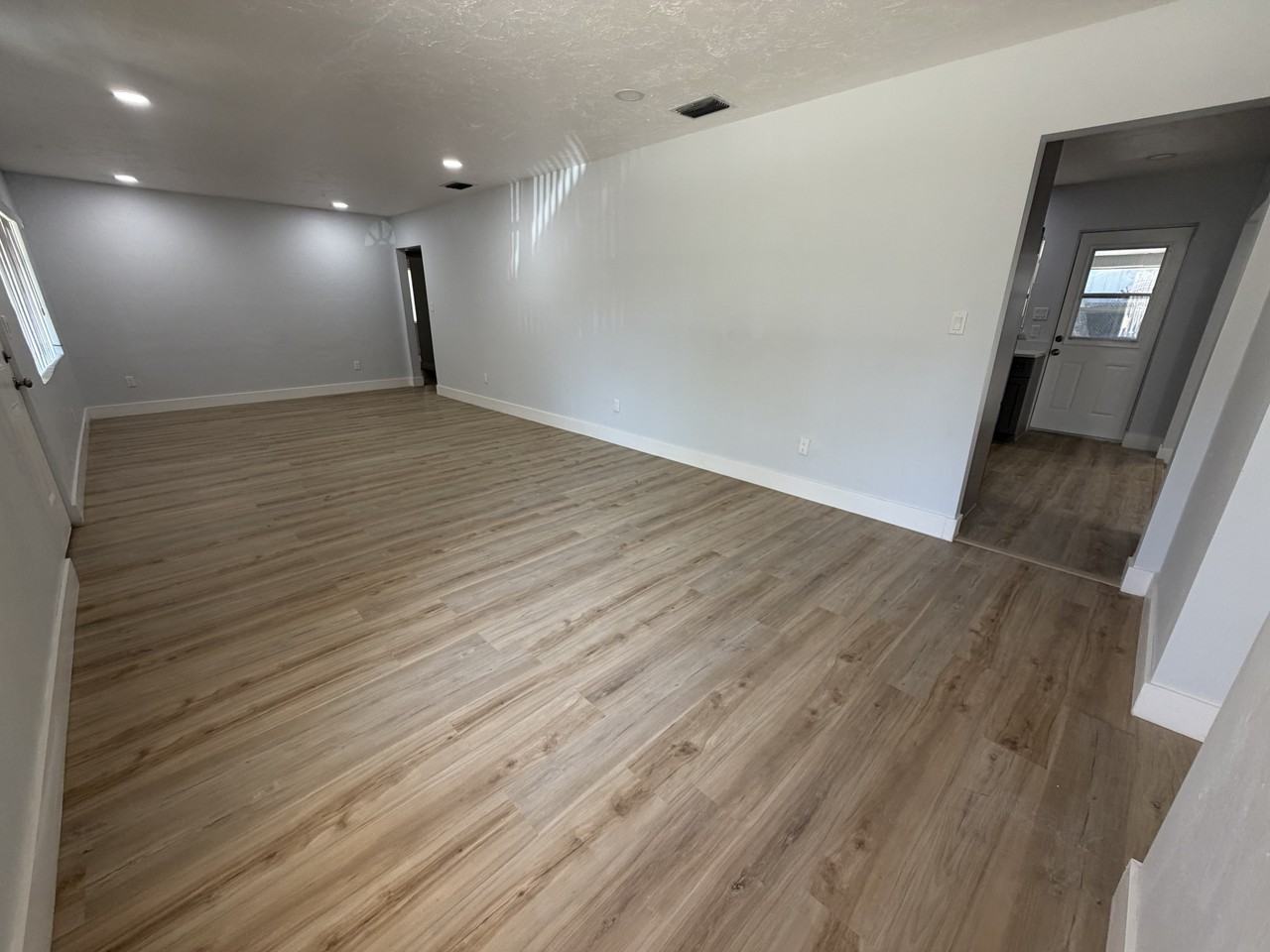 131 West Atwater Avenue - Photo 2 of 16