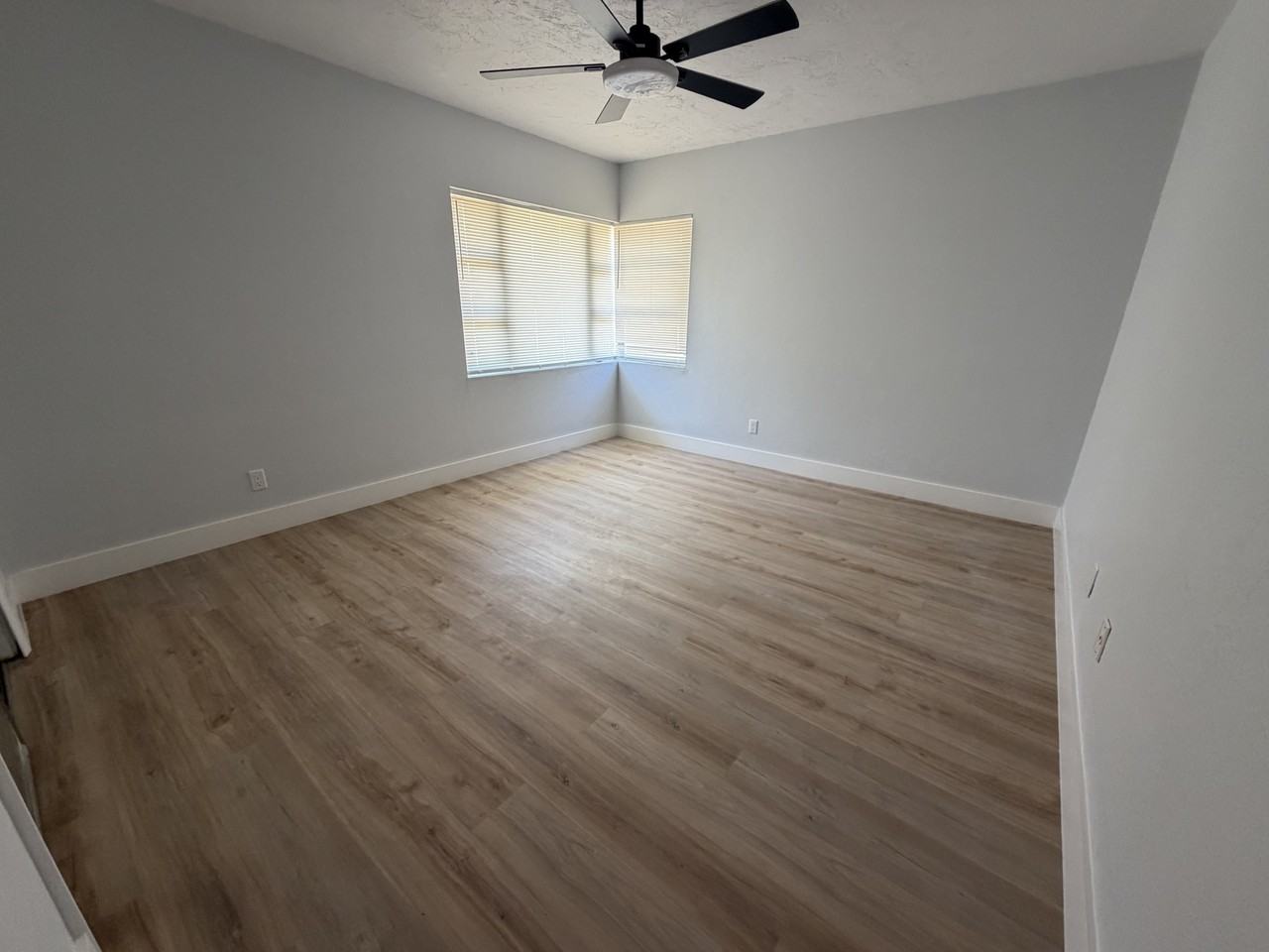131 West Atwater Avenue - Photo 7 of 16