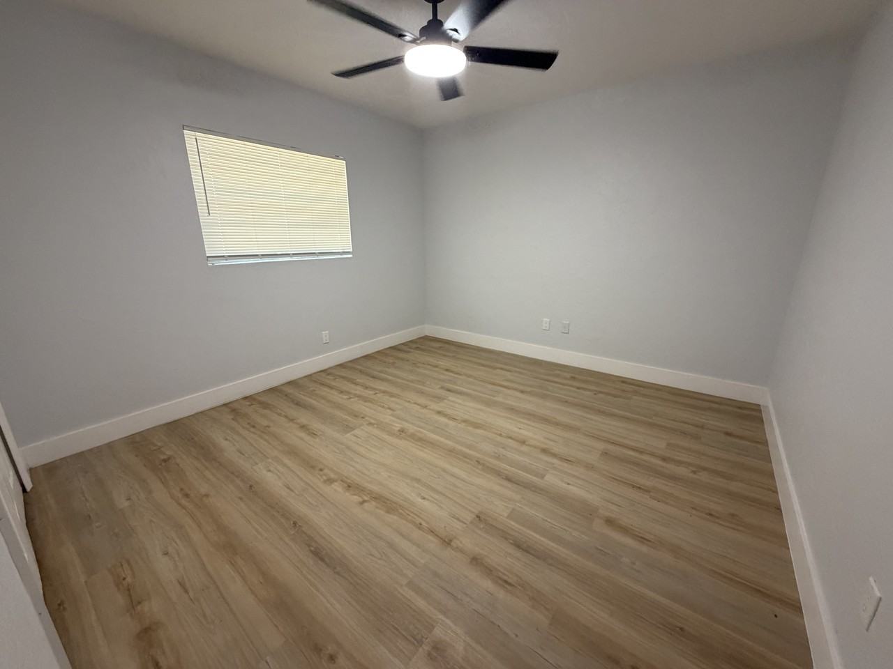 131 West Atwater Avenue - Photo 7 of 27