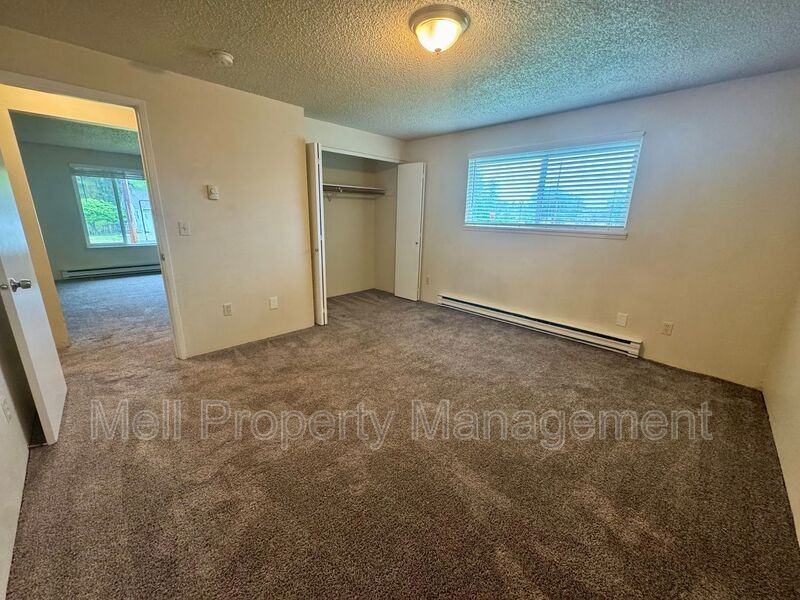 919 N Harding Rd #3 - Photo 5 of 13