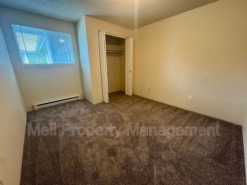 919 N Harding Rd #3 - Photo 6 of 13
