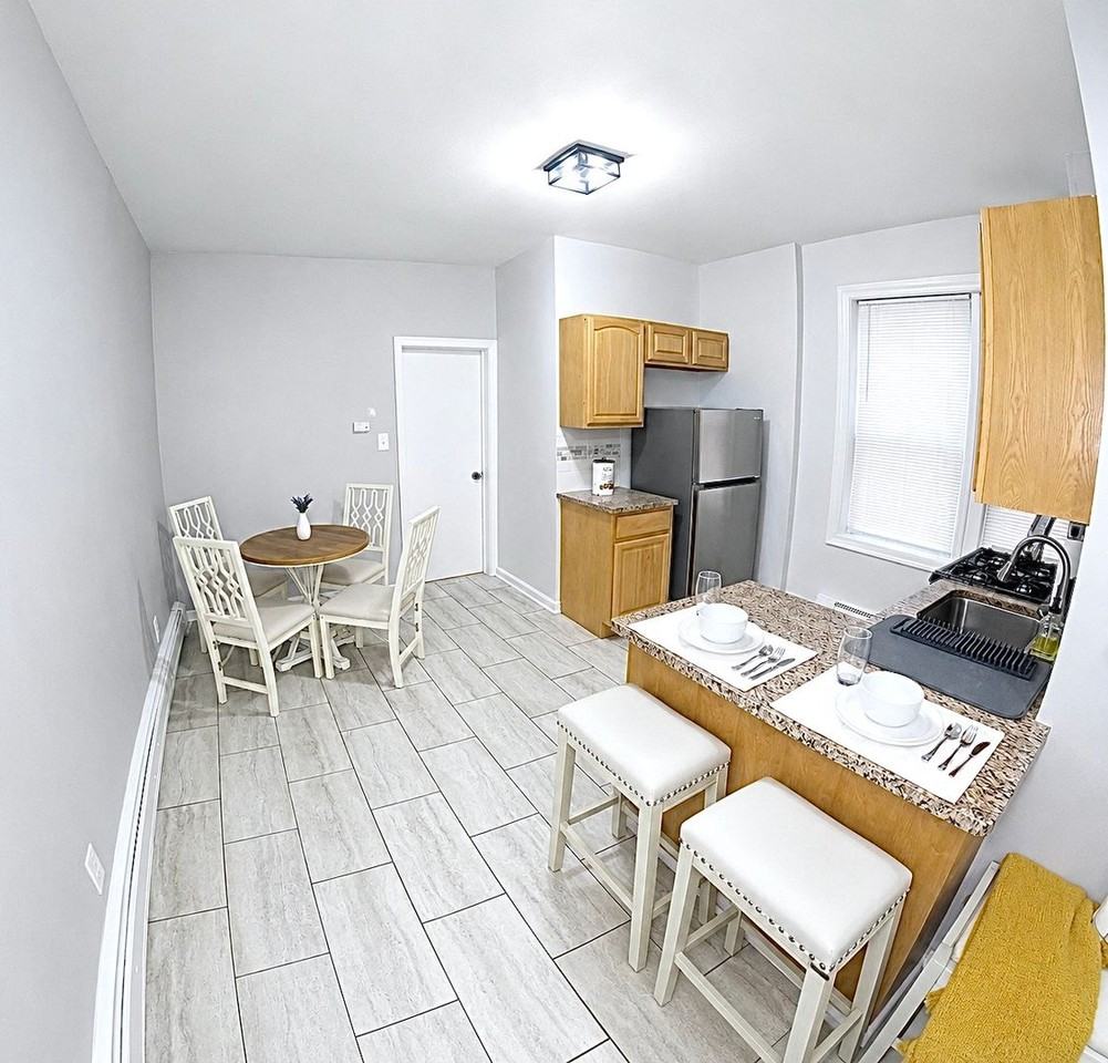 350 Princeton Avenue - Photo 3 of 16