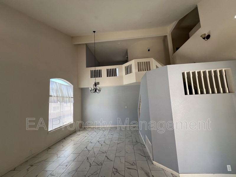 4009 Pasaje Pl Nw - Photo 3 of 19