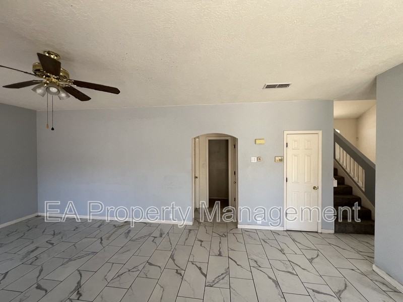 4009 Pasaje Pl Nw - Photo 7 of 19