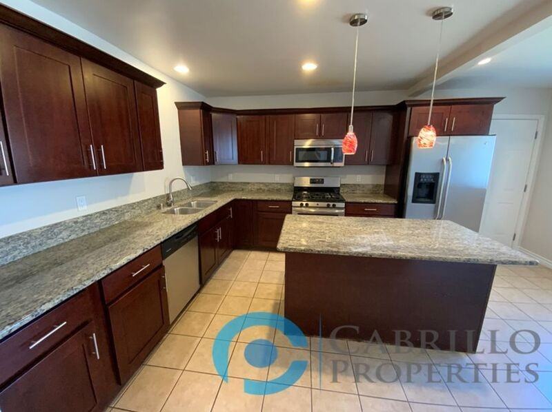 1113 Flamingo Ave - Photo 4 of 18