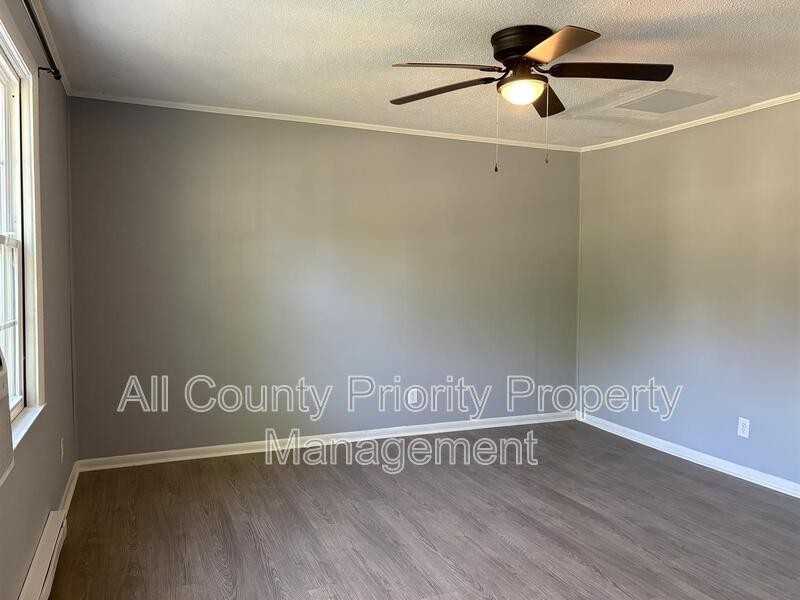 1706 Carolina St E #A - Photo 2 of 15