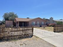 4272 S El Toro Dr - Photo 1 of 1