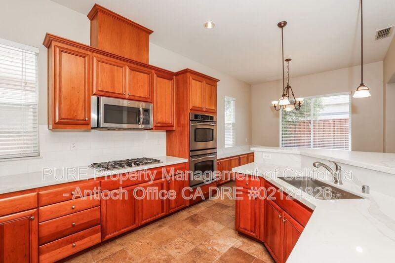 5593 Mcfarlan Ranch Dr - Photo 5 of 15