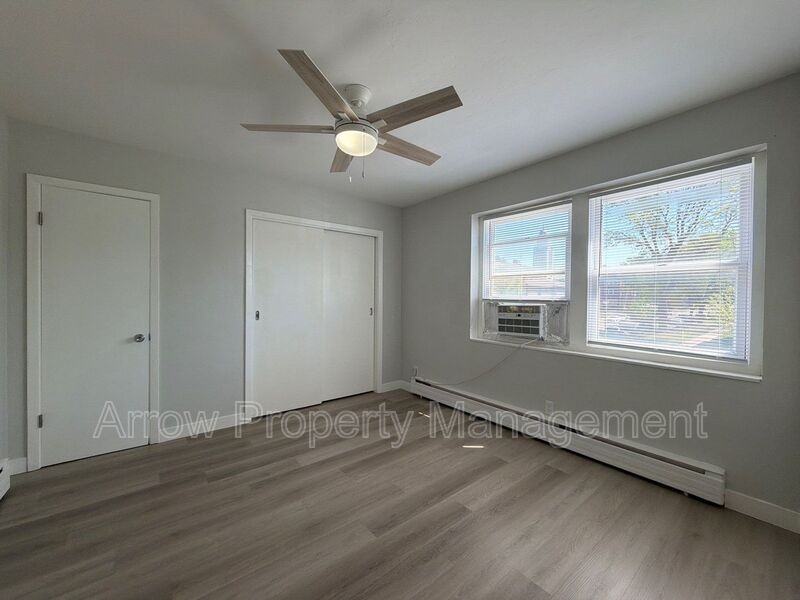 805 S 11th St #4 - Photo 5 of 7