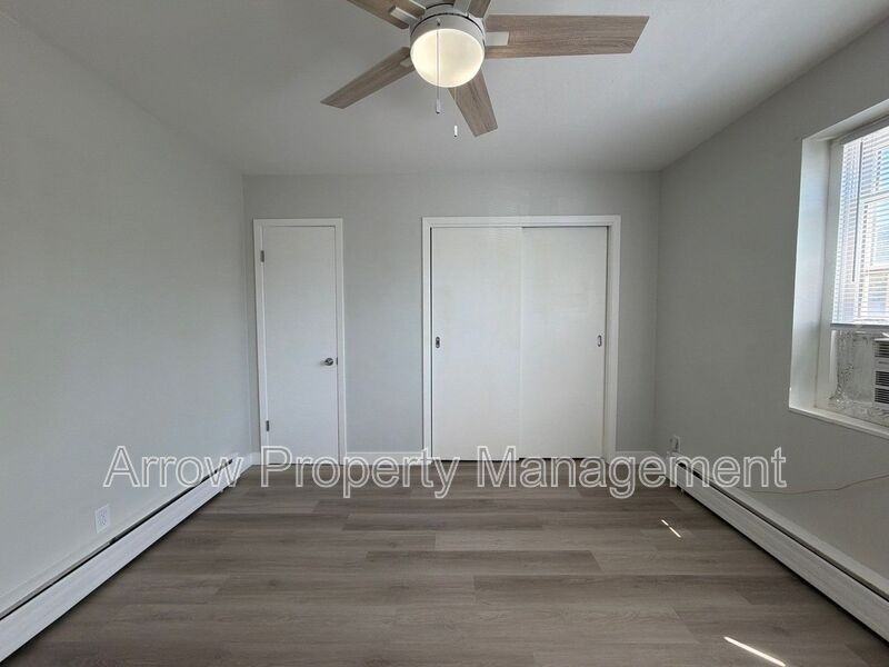 805 S 11th St #4 - Photo 6 of 7