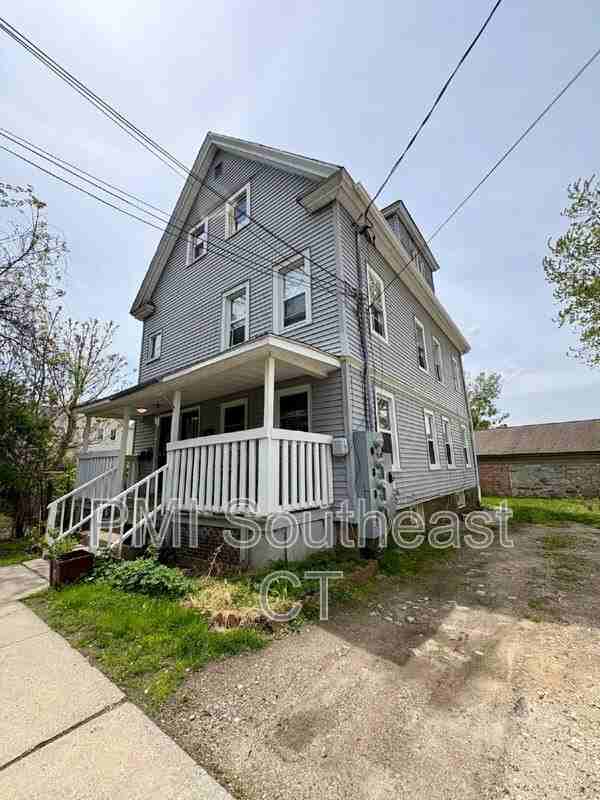 7 Griswold Ct #3 - Photo 2 of 12
