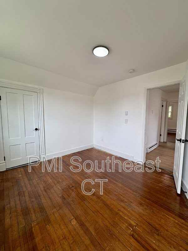 7 Griswold Ct #3 - Photo 3 of 12
