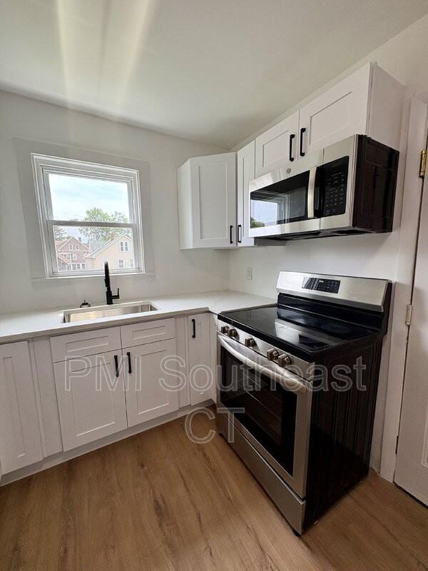 7 Griswold Ct #3 - Photo 5 of 12