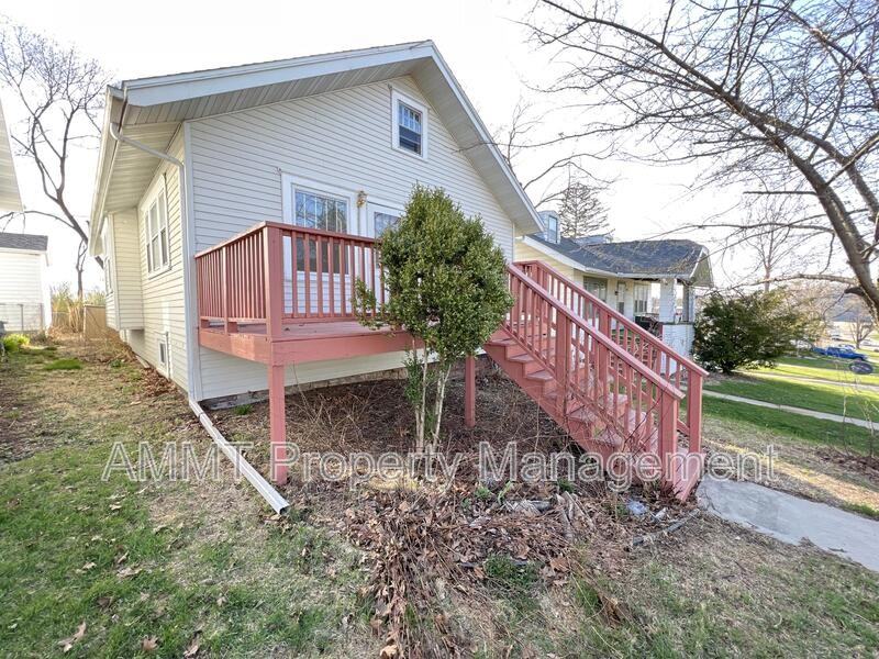 421 19th St Ne - Photo 4 of 38