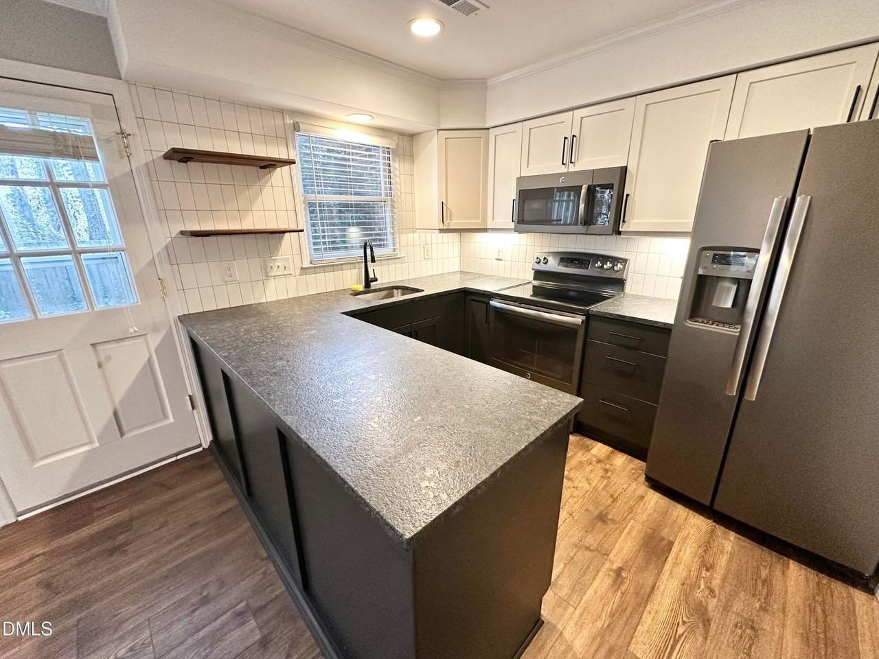 5649 Hamstead Xing - Photo 3 of 17