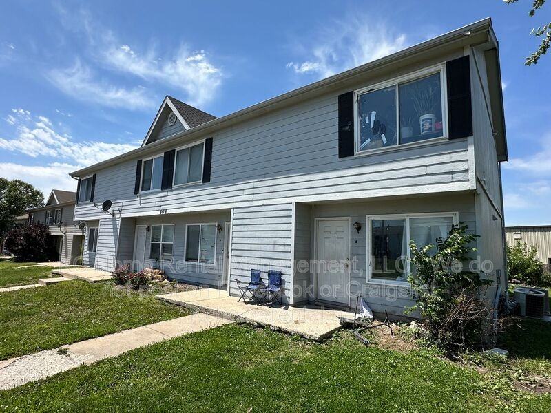 804 Saddlewood St #D - Photo 2 of 23