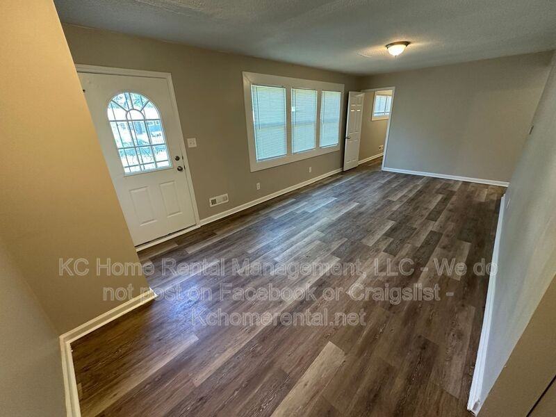 7905 E 112th St - Photo 6 of 29