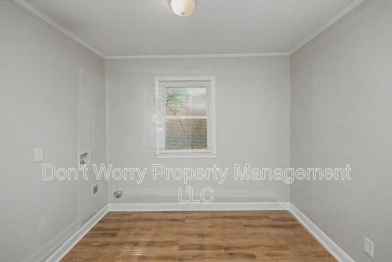 419 Hobson St - Photo 4 of 7