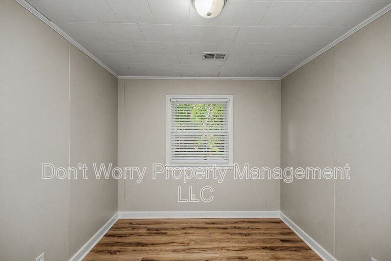 419 Hobson St - Photo 6 of 7