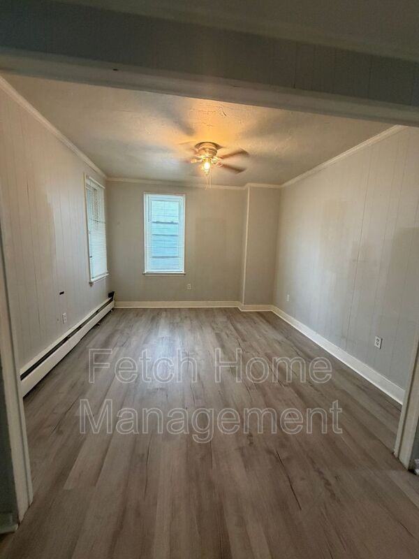 1027 E Market St #2 - Photo 2 of 12