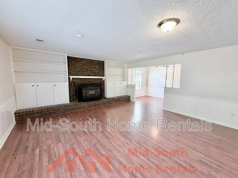 2373 W Monica Dr - Photo 6 of 32