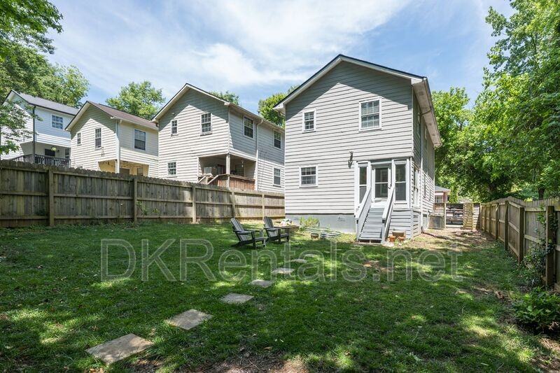 1453 Chipley St Ne - Photo 4 of 22
