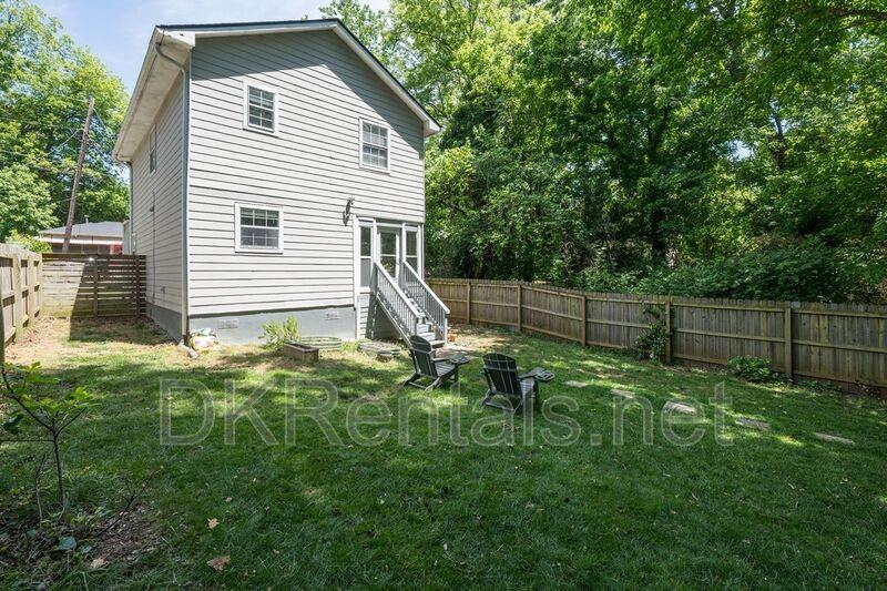 1453 Chipley St Ne - Photo 5 of 22