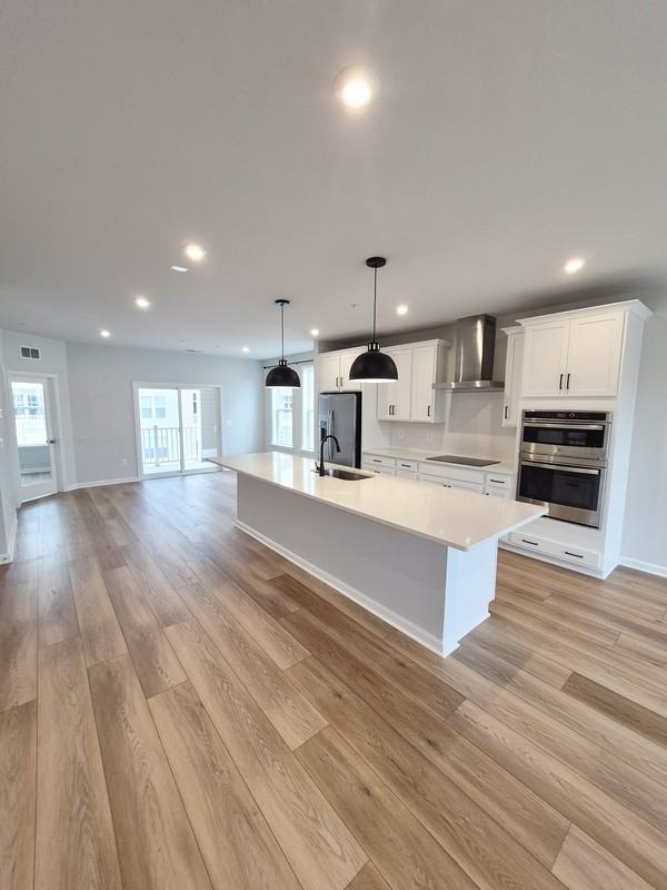 648 Brookwood Glen Ter #B - Photo 4 of 50