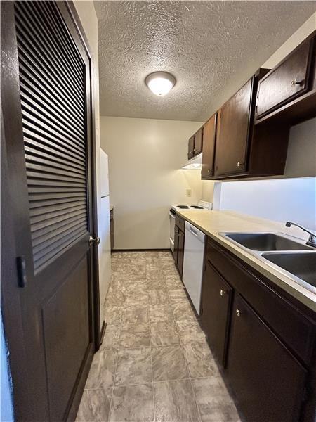 623 Lovers Ln #B5 - Photo 4 of 7
