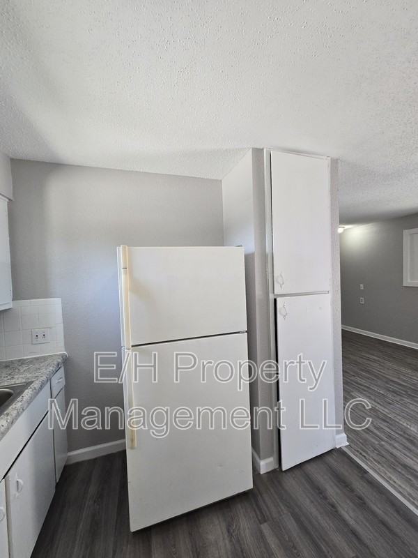 1924 S Broadway Ave #32 - Photo 6 of 12