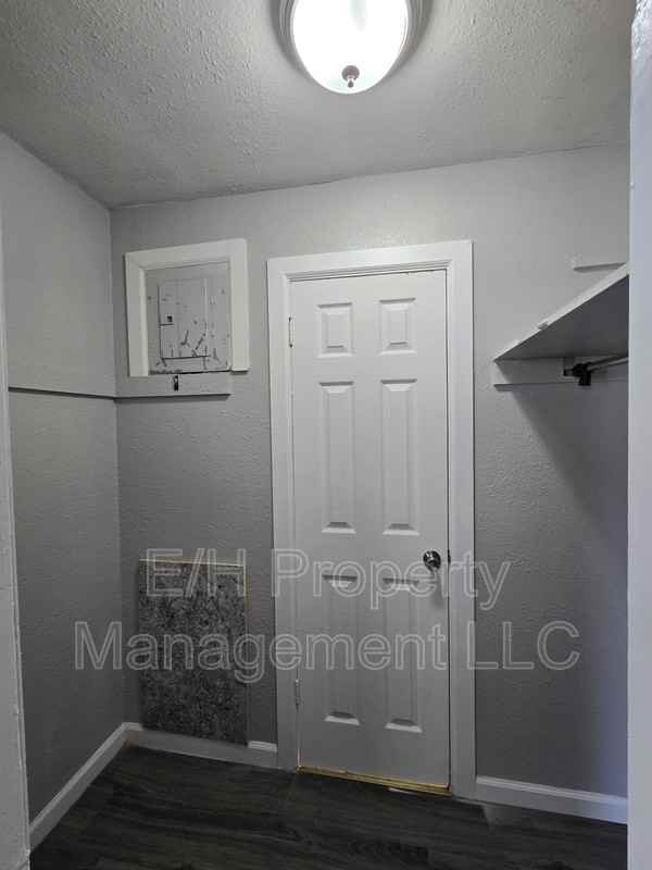 1924 S Broadway Ave #32 - Photo 7 of 12