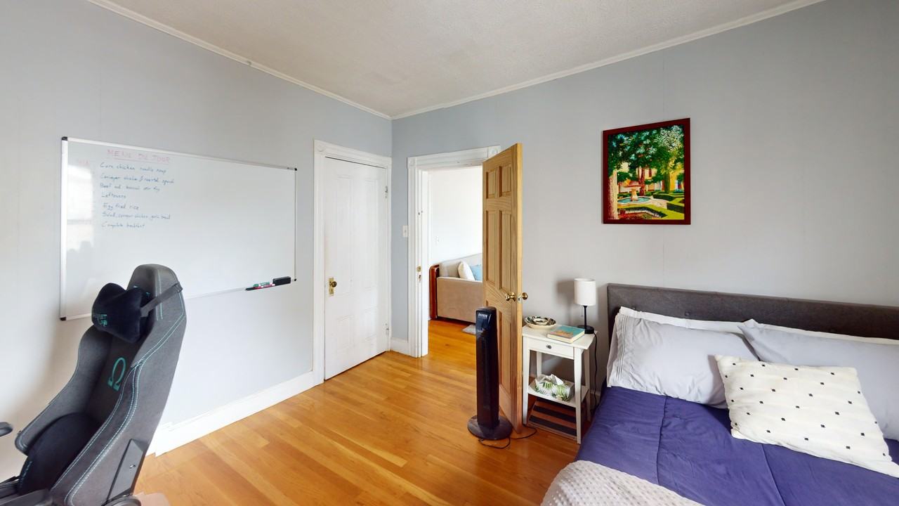 14 Smythe St #2 - Photo 4 of 8