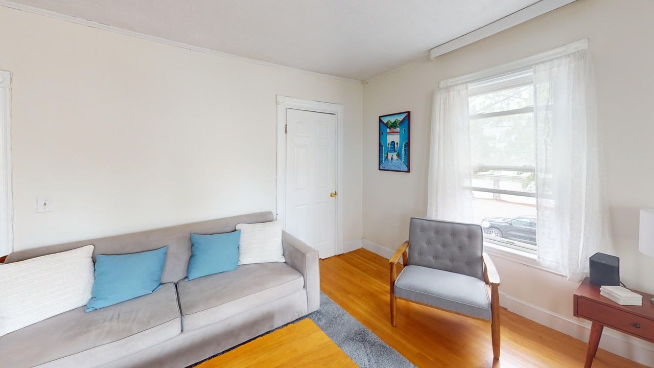 14 Smythe St #2 - Photo 7 of 8