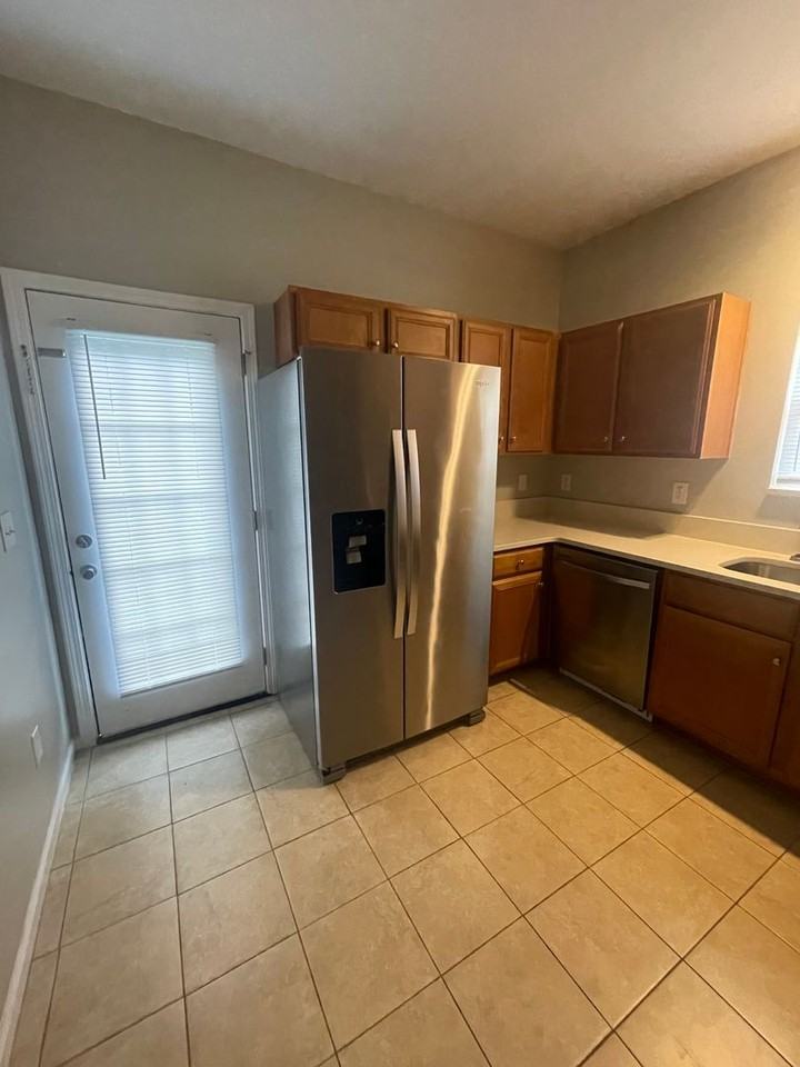 247 Makayla Ct - Photo 6 of 17