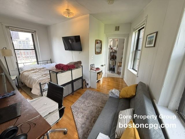24 Stillman St #5R