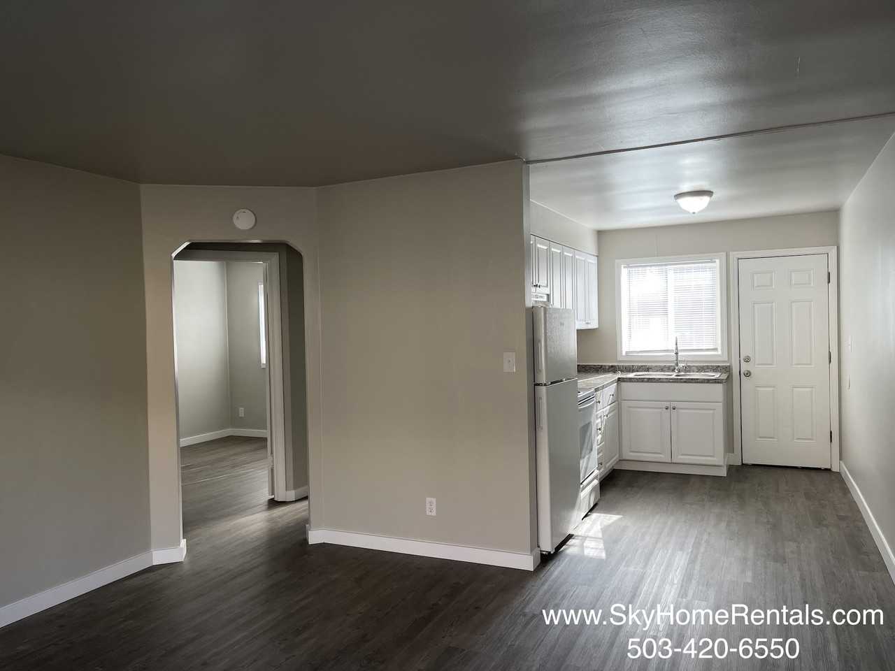822 14th Street Northeast - Photo 4 of 11