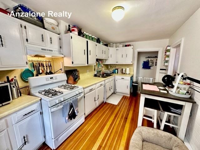 357 Hanover St #2 - Photo 5 of 16