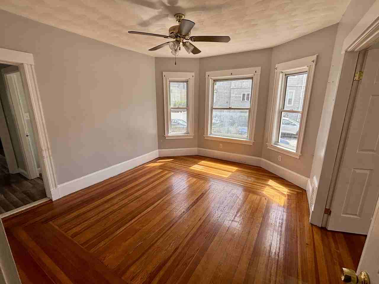 492 Main St #492 - Photo 3 of 6