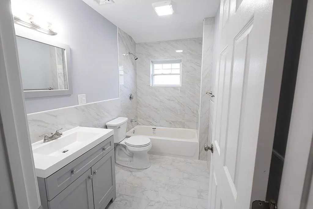 981 Hancock St #2 - Photo 5 of 9