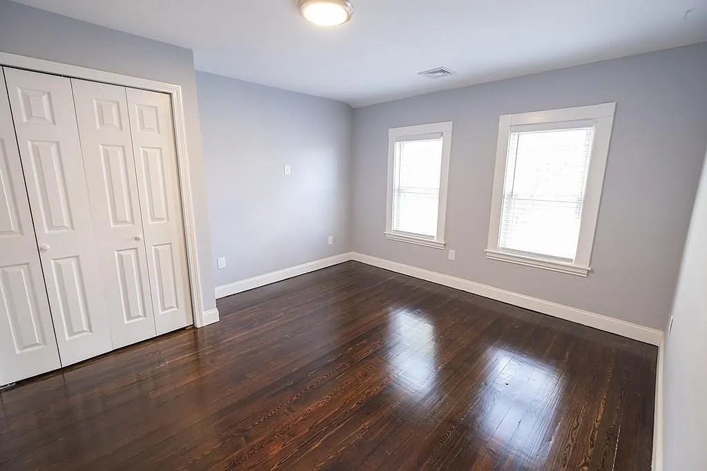 981 Hancock St #2 - Photo 6 of 9